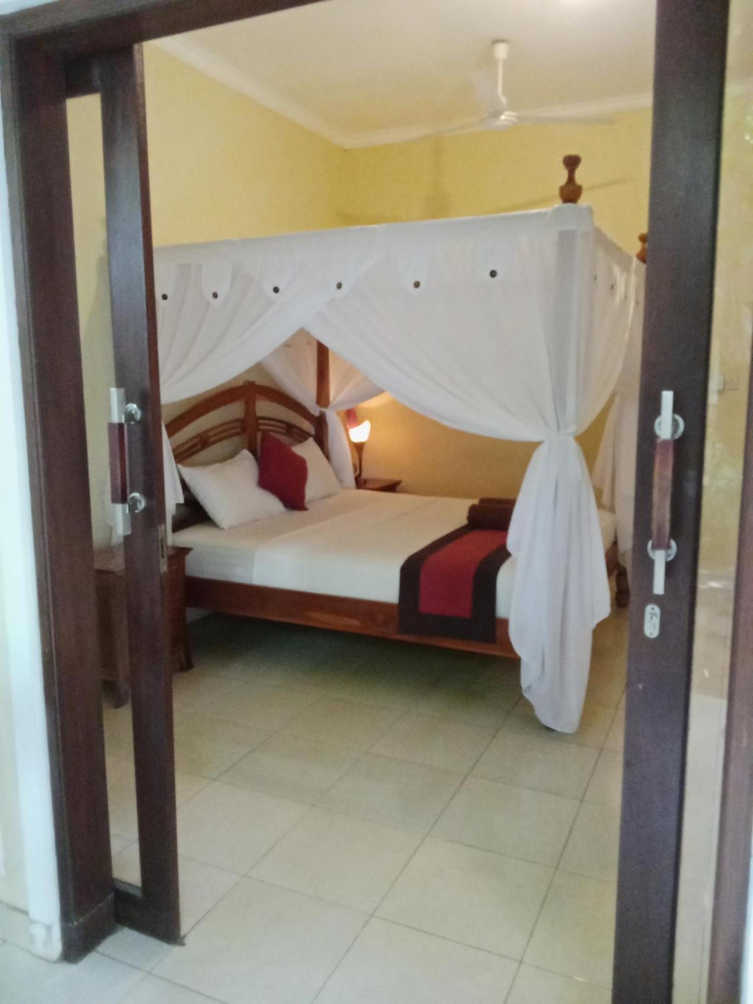 אמד Pondok Aldi Hostel מראה חיצוני תמונה
